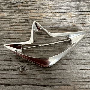 Vintage GeorgJensen sterling silver brooch